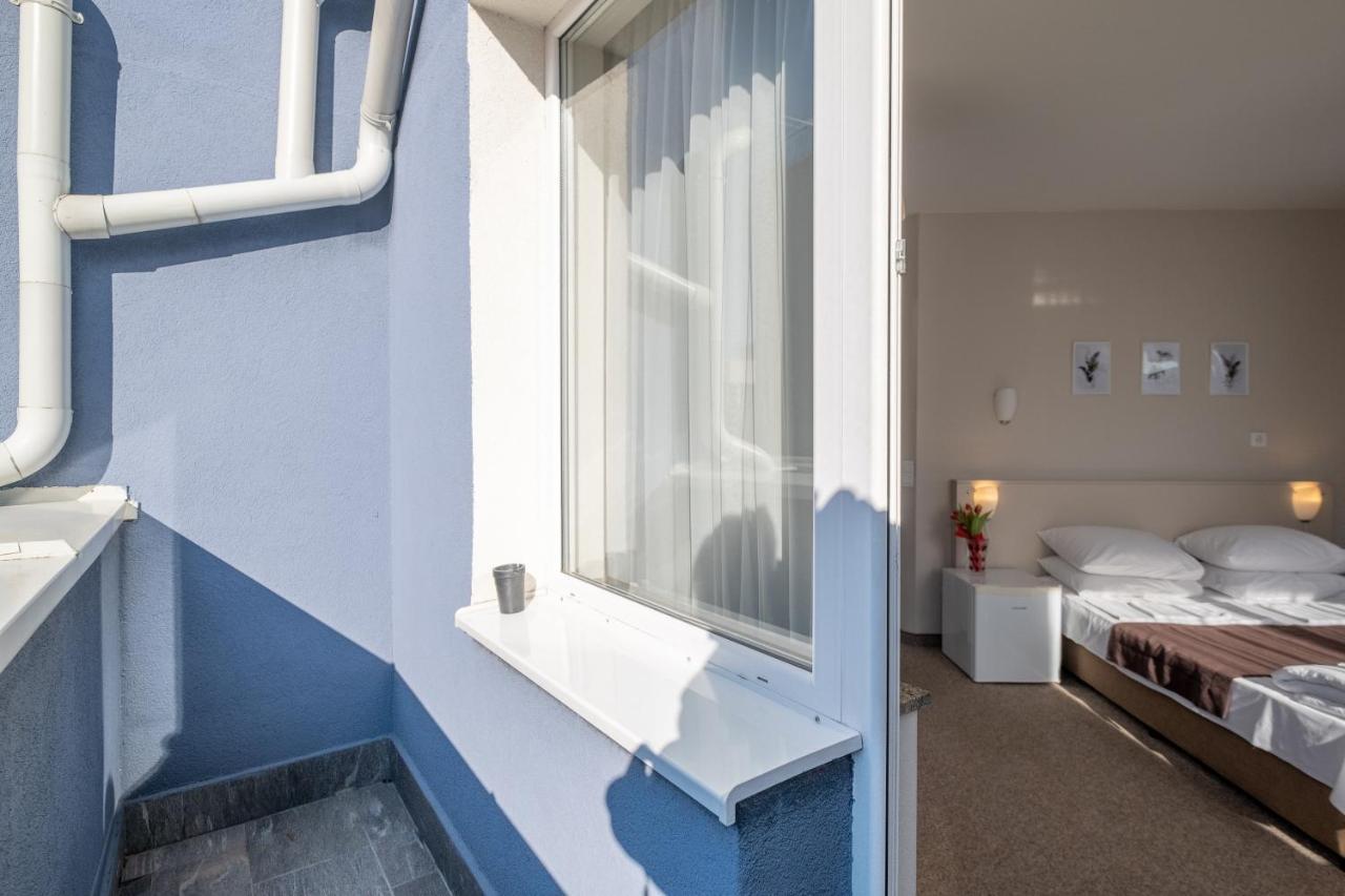 Blue Label Apart House Sofia Bagian luar foto