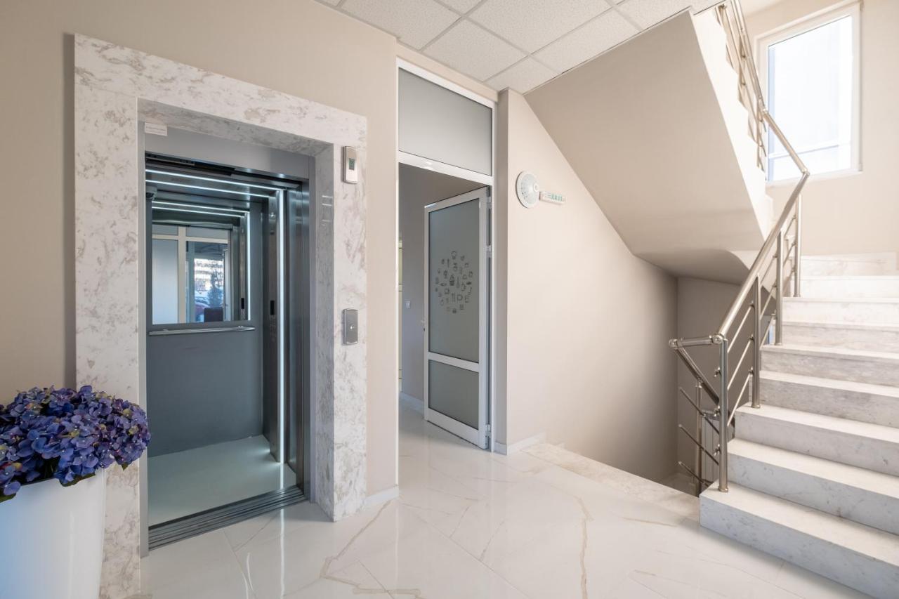 Blue Label Apart House Sofia Bagian luar foto