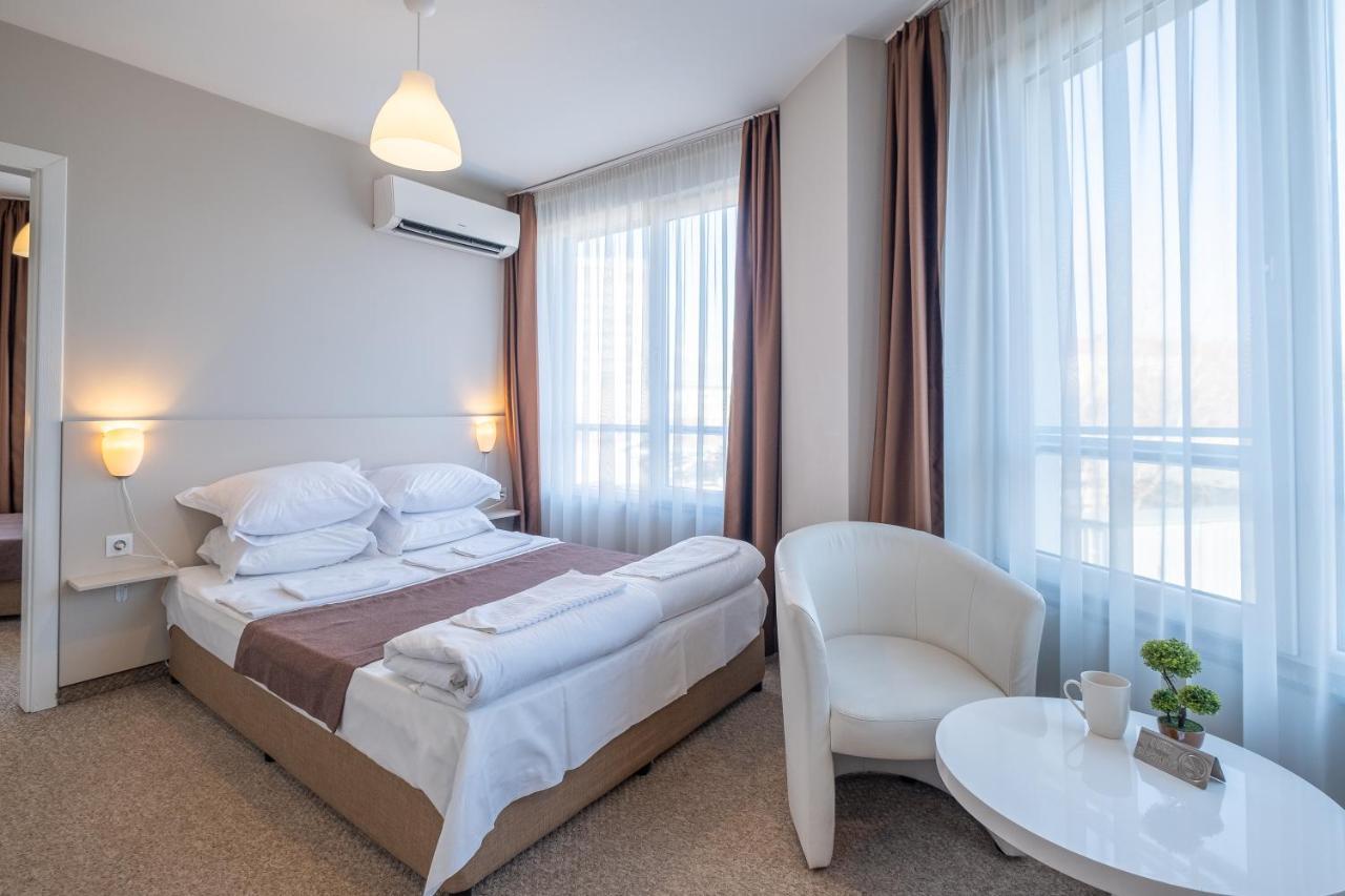 Blue Label Apart House Sofia Bagian luar foto