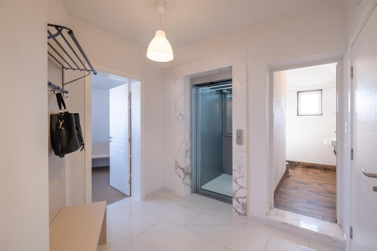 Blue Label Apart House Sofia Bagian luar foto